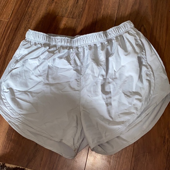 Like New Light Grey Nike Shorts